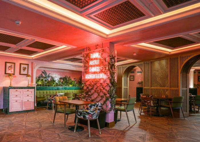 Lou Cafe Bistro - 0