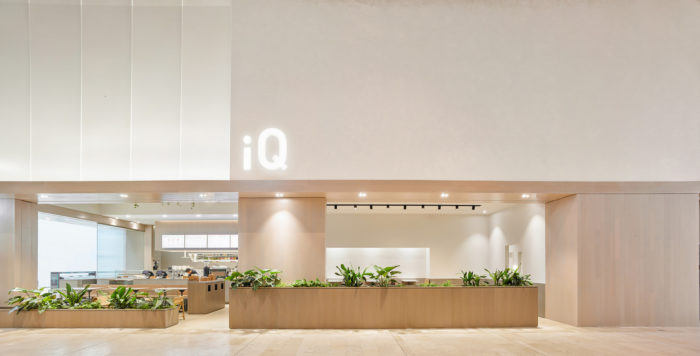 iQ Food Co. Yorkdale - 0