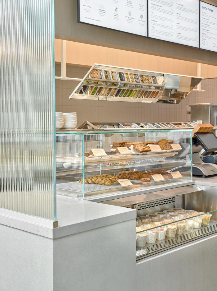 iQ Food Co. Yorkdale - 0