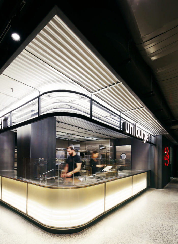 Le Cathcart Restaurants et Biergarten at Place Ville Marie - 0