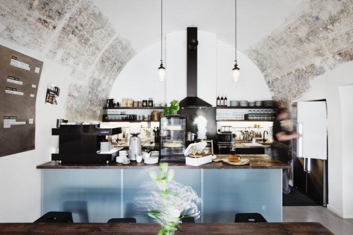 Long Story Short Hostel & Café - 0