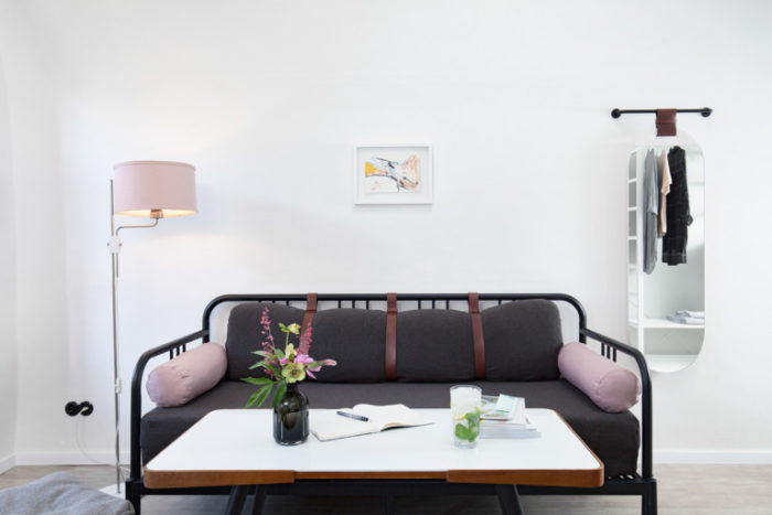 Long Story Short Hostel & Café - 0