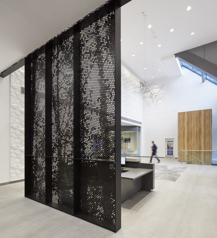 Crown Realty Lobby - Toronto - 0