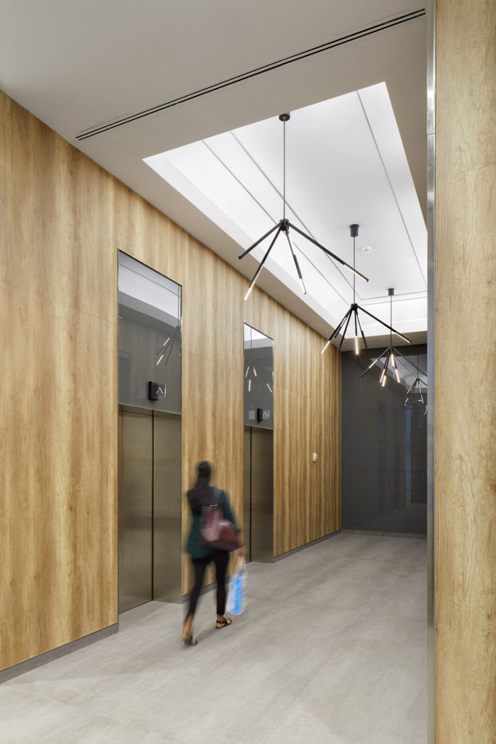 Crown Realty Lobby - Toronto - 0