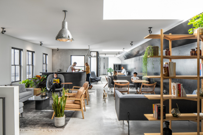 Brex Lounge & South Park Café - 0
