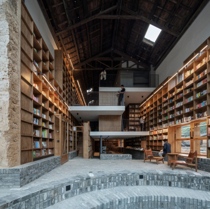 Capsule Hostel and Bookstore in Village Qinglongwu - 0