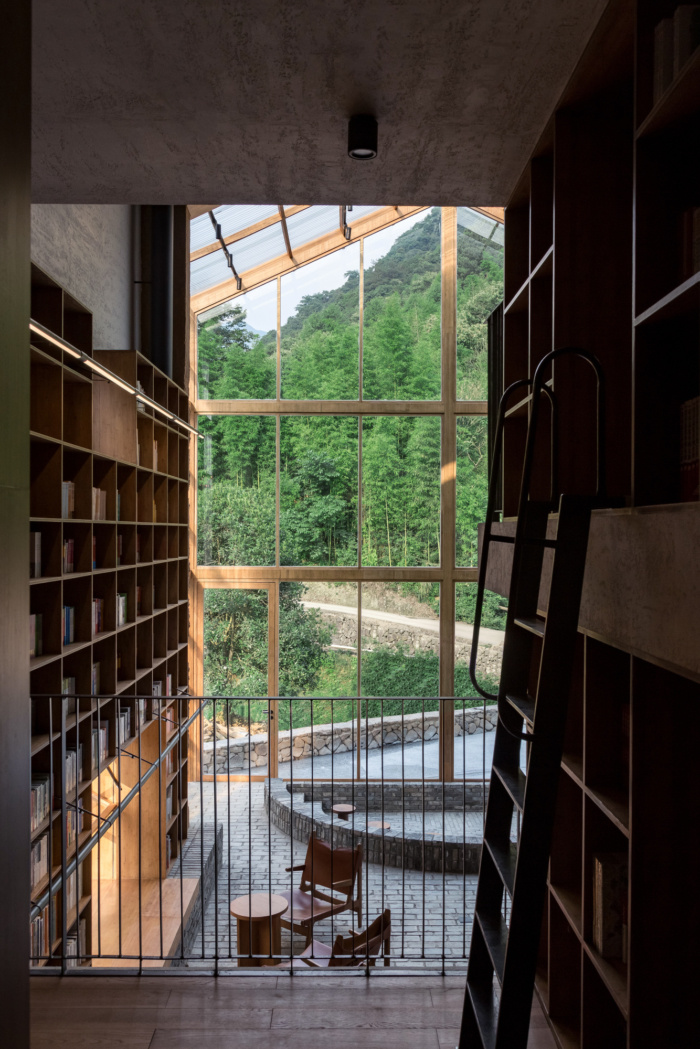 Capsule Hostel and Bookstore in Village Qinglongwu - 0
