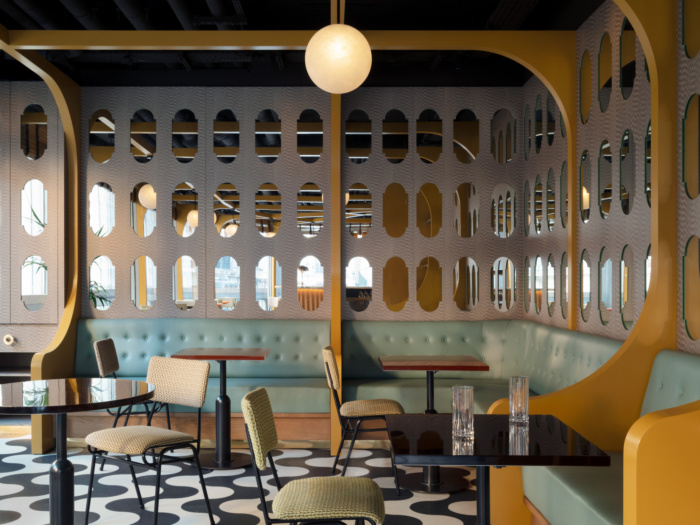 Locket's Wine Bar and Restaurant - 0