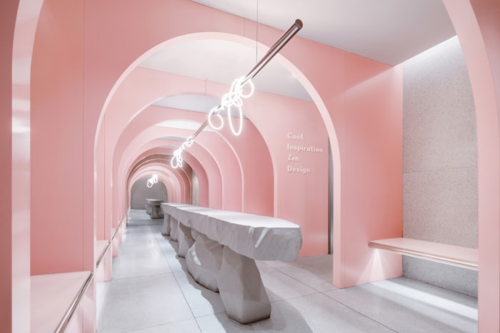 HEYTEA PINK at Beijing Solana Lifestyle Shopping Park - 0