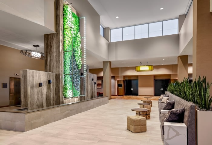 The Embassy Suites by Hilton Jonesboro Red Wolf Convention Center - 0
