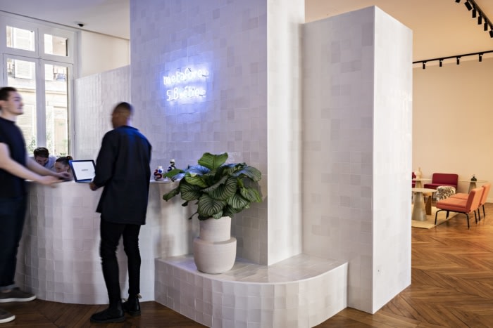Metafore Meeting and Event Space - 0