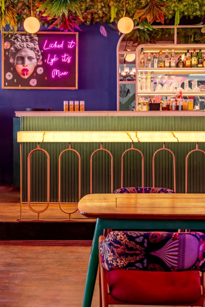 MAD Bar and Restaurant - 0