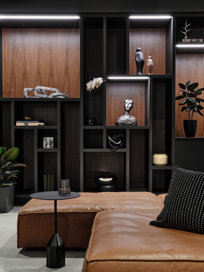 5670 Wilshire Building Amenity Spaces - 0