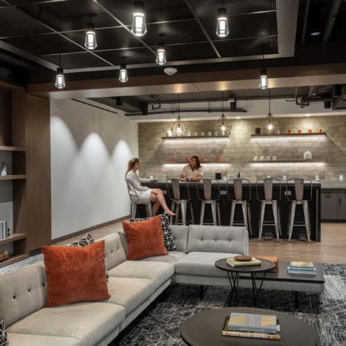 8150 Leesburg Pike Amenity Spaces