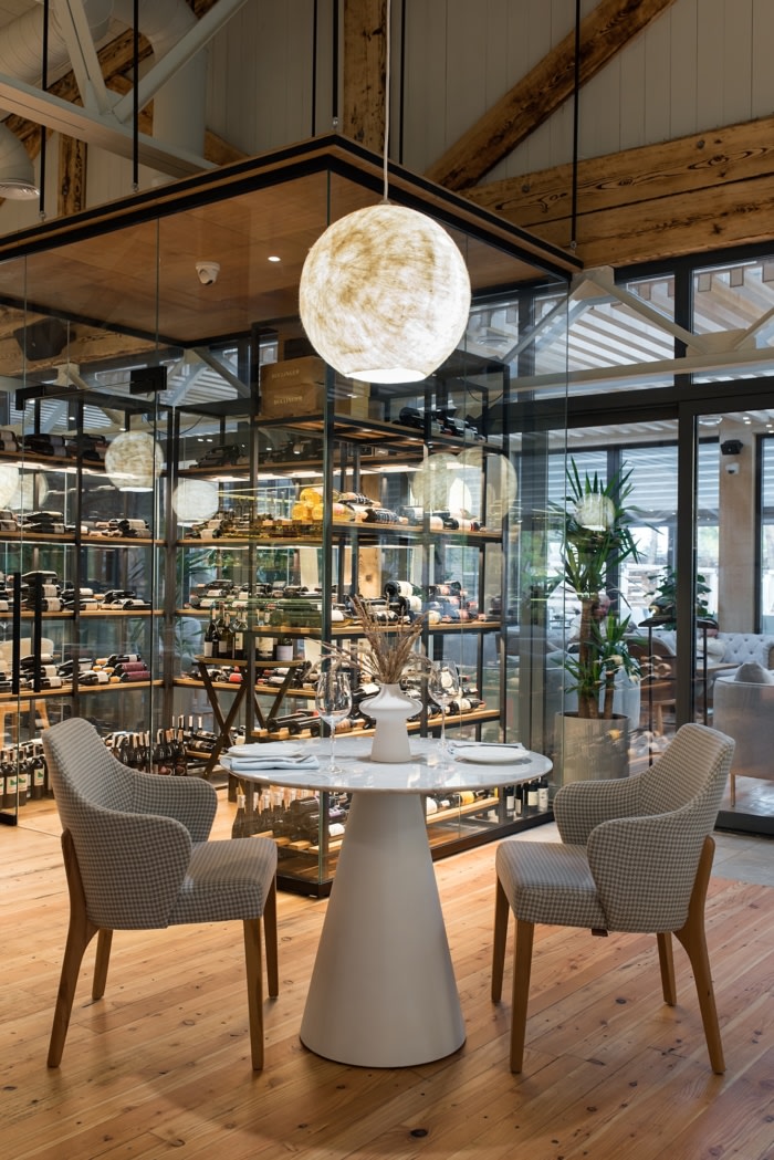 DOM Restaurant - 0