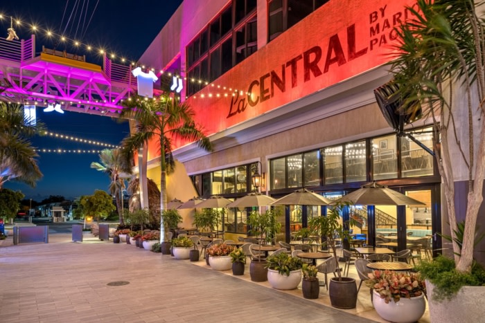La Central by Mario Pagán - 0
