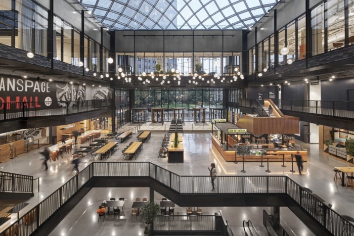 Willis Tower Lobby & Amenity Spaces - 0