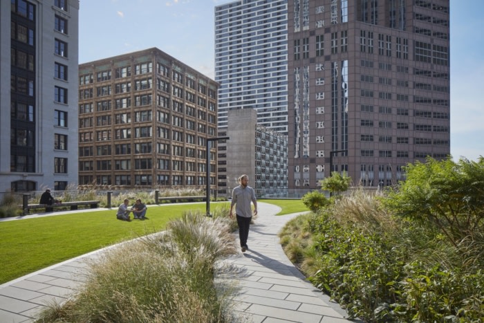 Willis Tower Lobby & Amenity Spaces - 0