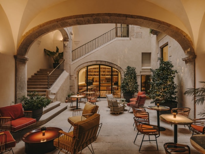 Palau Fugit Hotel - 0