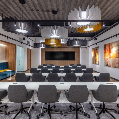 Rio 2100 Amenity Center
