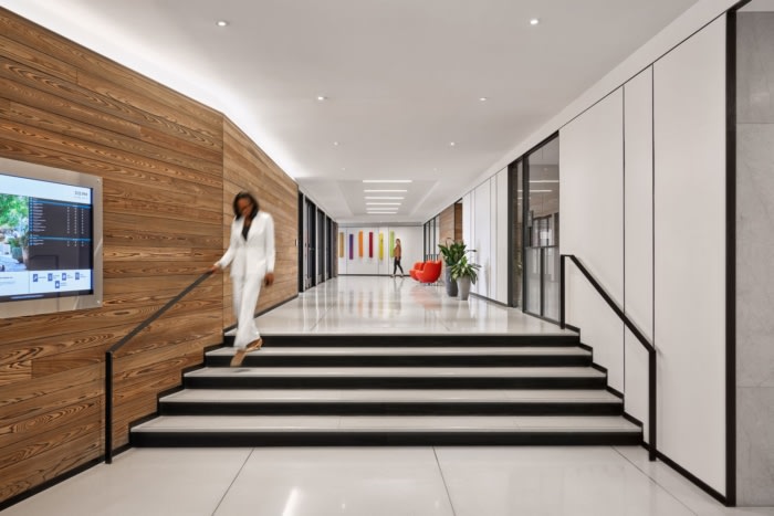 909 Rose Avenue Lobby and Amenity Spaces - 0