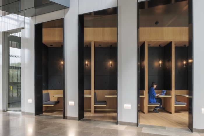 Tripolis Park Lobby - 0