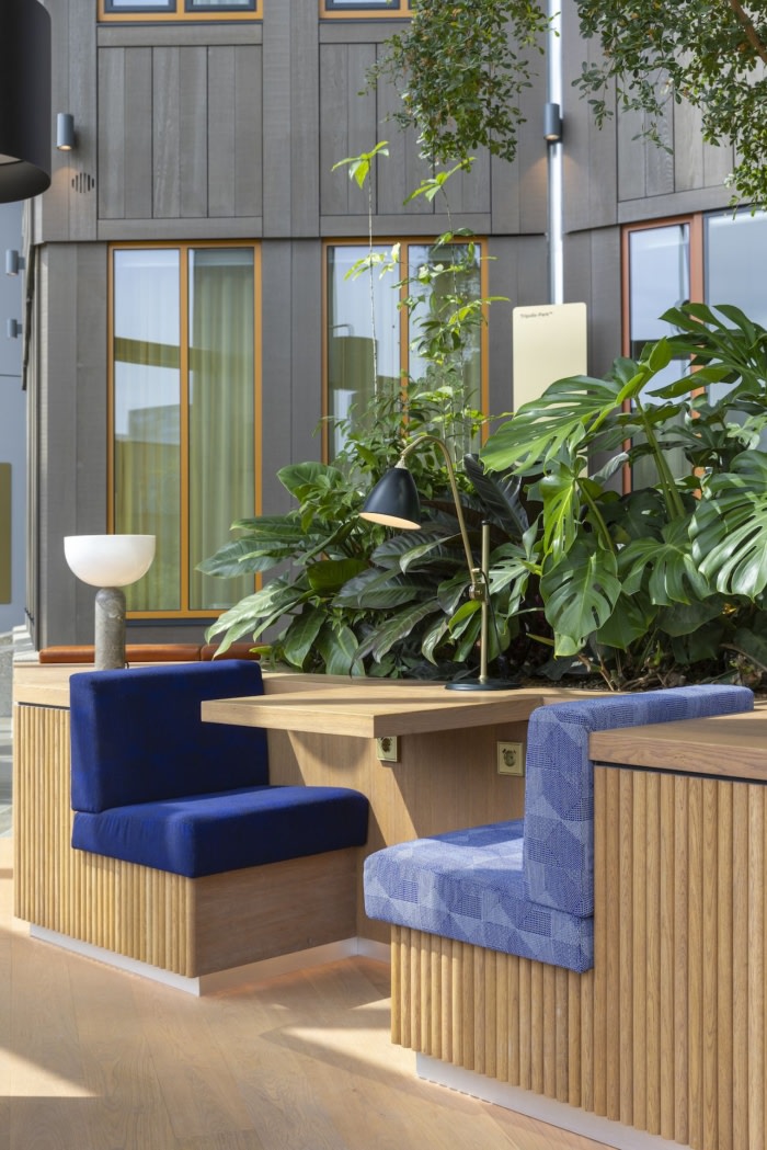 Tripolis Park Lobby - 0