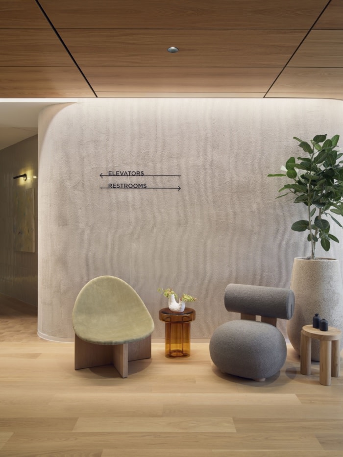 816 Congress Lobby and Amenity Spaces - 0