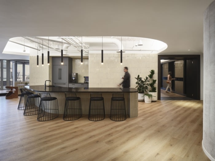 816 Congress Lobby and Amenity Spaces - 0