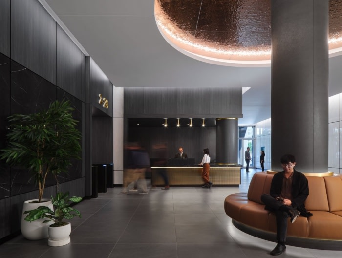 One East Wacker Lobby & Amenity Spaces - 0