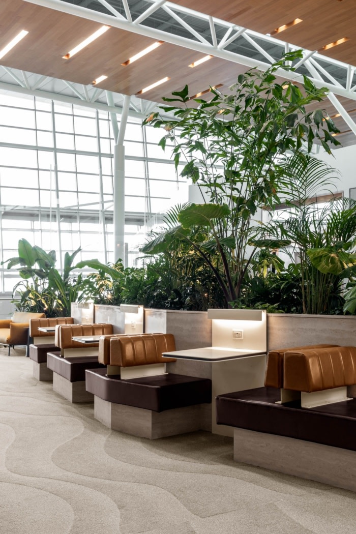 Aspire Westjet Garden Lounge - 0