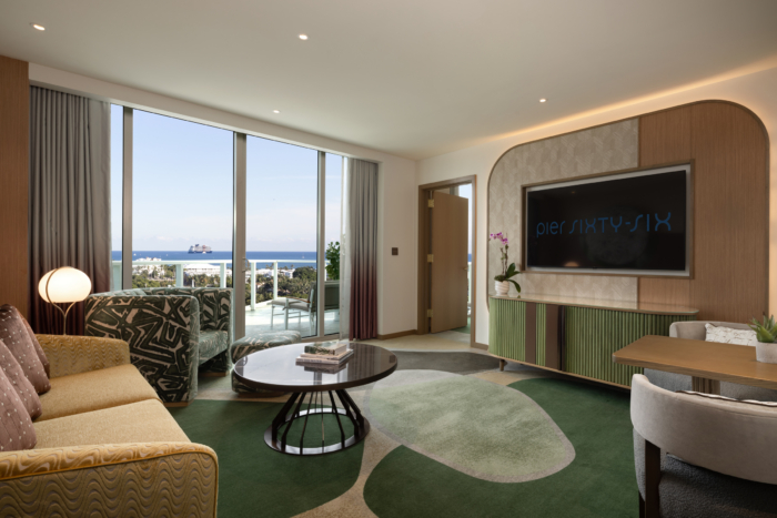 Pier Sixty-Six Hotel and Marina - 0